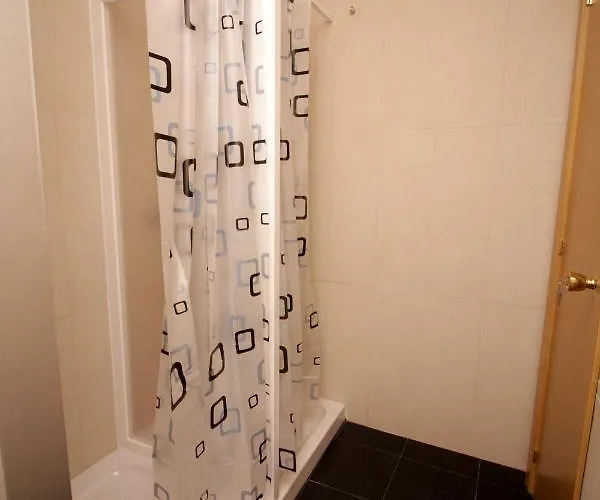 Centro בית הארחה Lalín